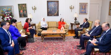 FM Abdelatty discusses boosting Gaza relief with IFRC chief