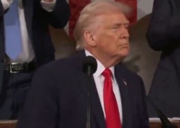 Trump’s theatrical State of the Union address offers little hint of any change in course