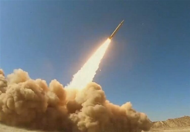 Retaliatory strikes across Middle East , Iran targets Israel and American bases