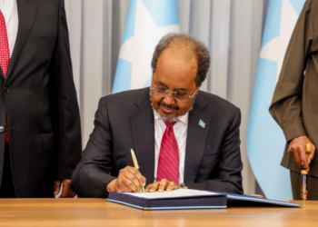 President Hassan Sheikh Signs New Federal Constitution of Somalia