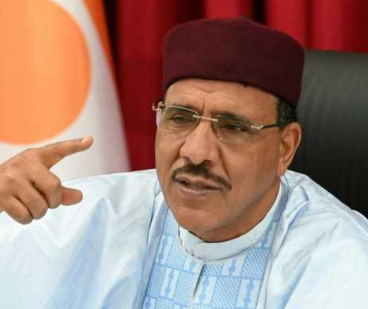 Un opposant nigérien appelle à une solution nationale pour le cas de l’ancien président Mohamed Bazoum et met en garde contre l’ingérence européenne