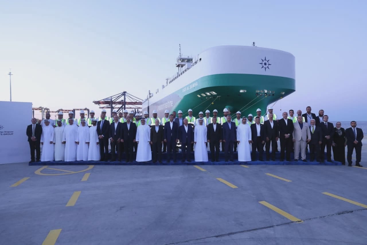The Minister of Transport witnesses the launch of the commercial trial operation of the multi-purpose station (Safaga 2).